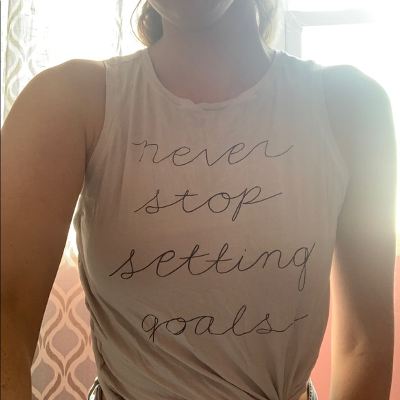 Never stop setting goals tank - Picture 2 of 3